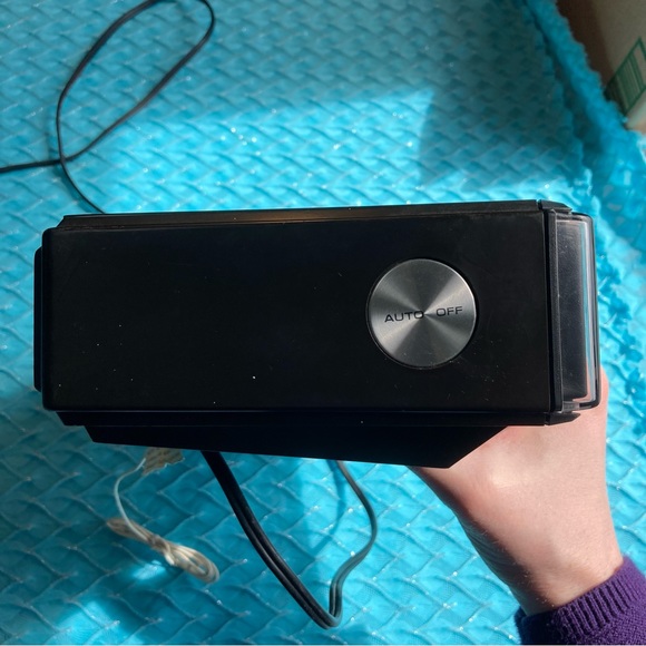 Soundesign Clock Radio Model 3691 - Picture 9 of 13